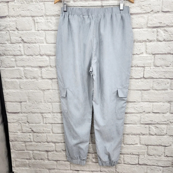 BOOHOO Greyish Novea Soft Touch Woven Utility Joggers Pants Size US 8 - Picture 2 of 15